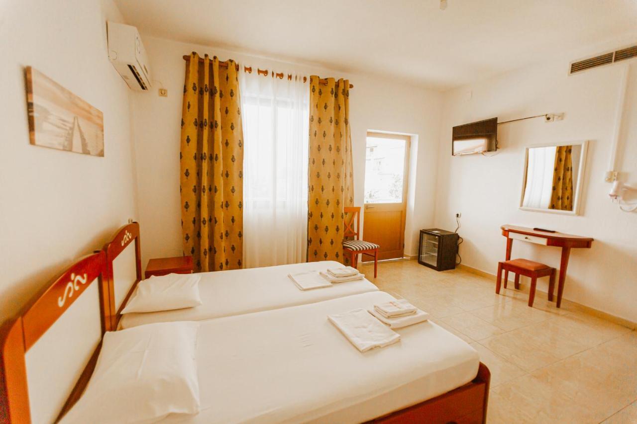 Horizon Hotel *